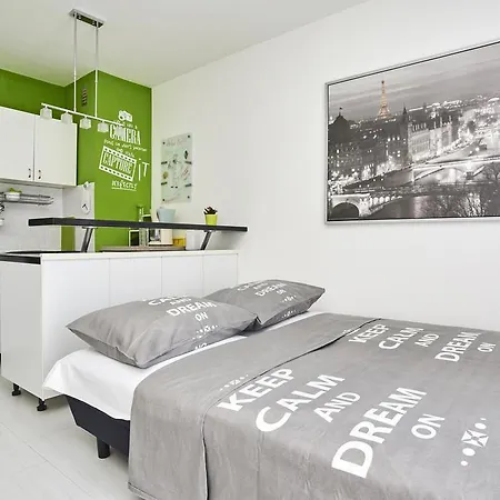Studio Apartment Vanda Umag Zewnętrze zdjęcie
